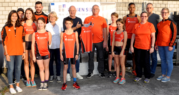 Mannheim Leichtathletik neue Trikots Sponsor Fliesen Seitz Jugend Sport 