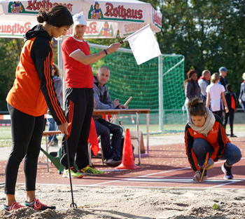 Mannheim Leichtathletik Kampfrichter BSA Bezirkssportanlage Seckenheim Sportfest Schülersportfest Kinder