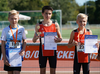 Mannheim Leichtathletik Pokal Sieg Gold Auszeichnung Dreikampf Mehrkampf