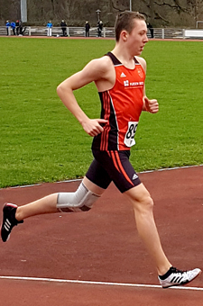 Leichtathletik Mannheim Lauftraining Lasse Klopprogge Kreismeister Titel Gold Langstrecke 3000m 5000m